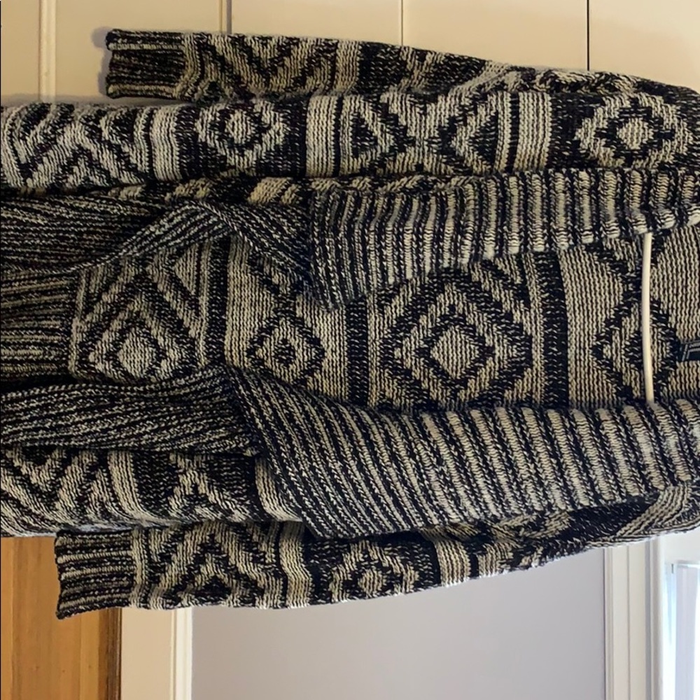 Cardigan - Picture 3 of 4